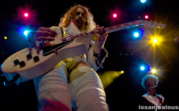 Pics & Notes: The Darkness @ Club Nokia