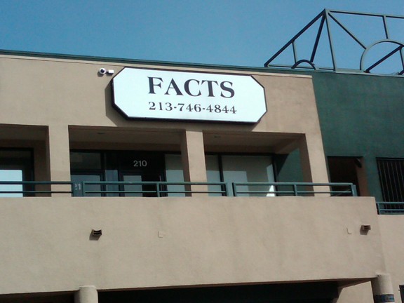 DF Can’t Handle the Truth: A Visit to “Facts” Boutique, 3/20/2010